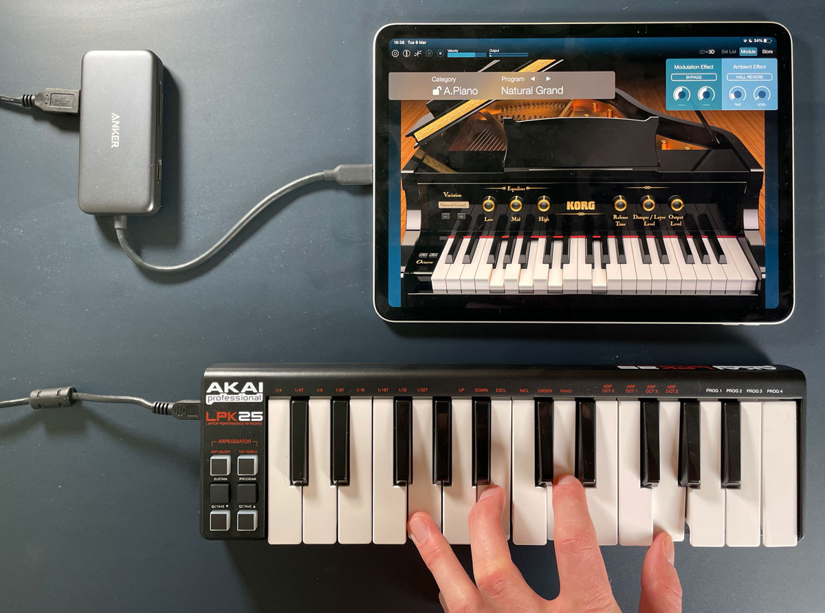 Connect your piano via MIDI to Virtual Piano